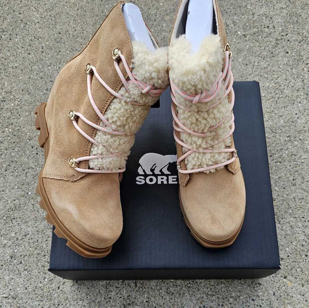 Sorel  leather waterproof wedge insulated boots women's size 9 & 11 - Picture 6 of 13